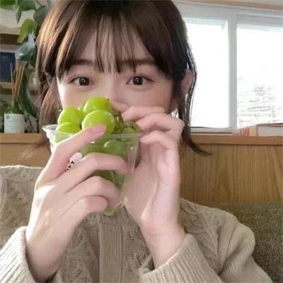 一个女孩和一个男孩